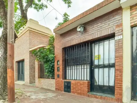 Casa al Frente 3 Dormitorios- Barrio Sarmiento  OPORTUNIDAD UNICA 
