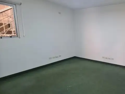 Oficina en Alquiler al Norte