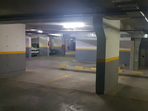 Cochera en Alquiler para coche grande