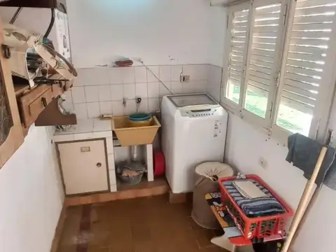 Casa 4 ambientes con 1 baño