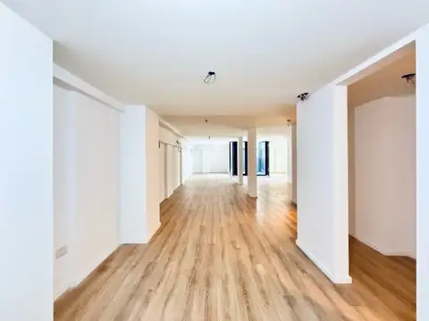 Oficina en alquiler. 112 m2. Zona tribunales
