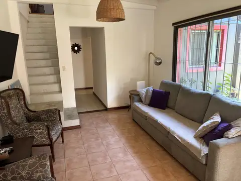 Casa con encanto y versatilidad en el Bajo de San Isidro