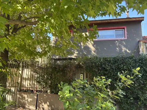 Casa con encanto y versatilidad en el Bajo de San Isidro