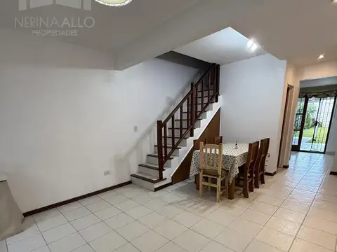 Depto Tipo Casa en Venta de 4 ambientes