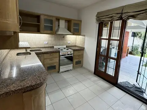 Depto Tipo Casa en Venta con 1 cocheras