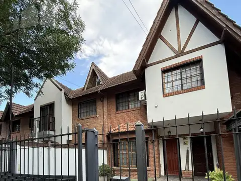 Venta PH 4 Ambientes con Cochera en Castelar Norte