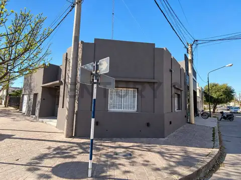 Juan B. Justo 300