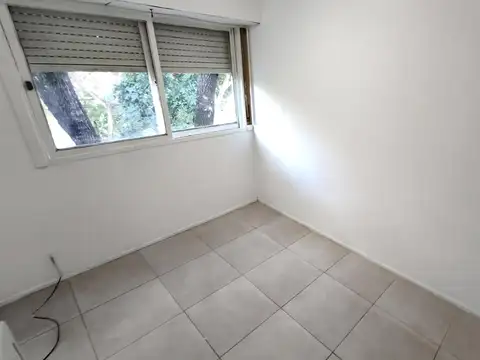 Departamento en Alquiler en Abasto, $ 300.000