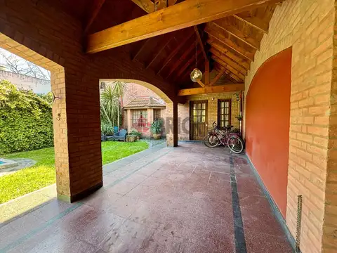 Depto Tipo Casa 6 ambientes con 3 baños