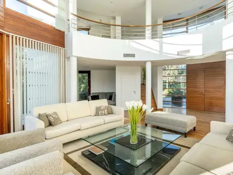 Casa en Alquiler de 4 dormitorios