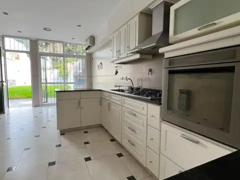Casa en Alquiler al Norte