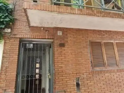 PH 2 Ambientes en Venta – Planta Baja, con Patio y Parrilla