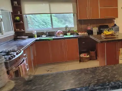 VENTA CASA LAGUNA LARGA 4 DORM 3 BAÑOS PILETA