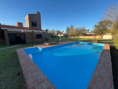 Casa en Venta con 1 cochera