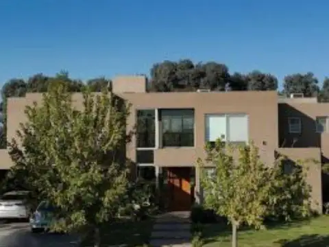 Casa en Alquiler de 6 dormitorios