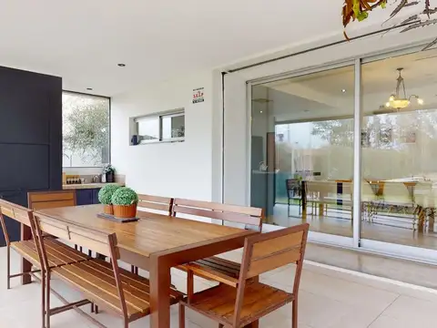 Casa en Venta en Manuel B Gonnet, USD 310.000