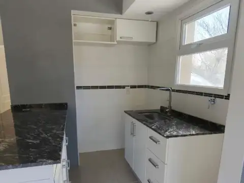Depto Tipo Casa 2 ambientes con 1 baño