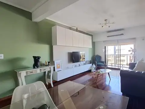 Montes de Oca al 1500 3 ambiente 2 cocheras