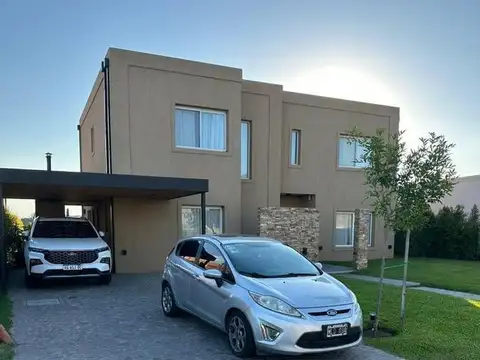 Casa en Venta en Villanueva, USD 415.000