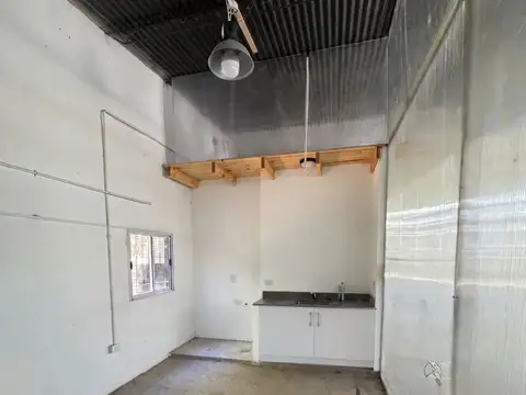 Galpón reciclado a nuevo - Gonnet