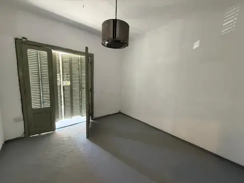 Depto Tipo Casa en Alquiler en Avellaneda, $ 900.000