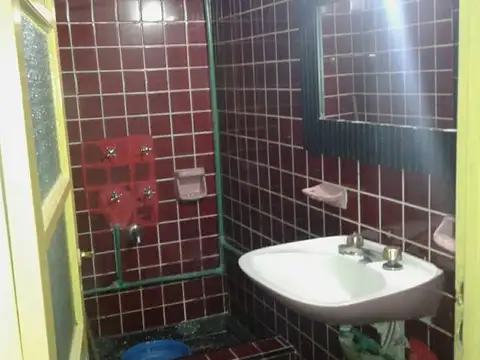 Casa en Alquiler en Lanus, $ 850.000