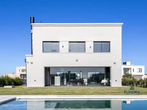 Casa en venta 5 ambientes - Barrio Magallanes