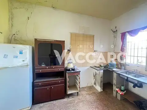 Casa 3 ambientes con 1 baño