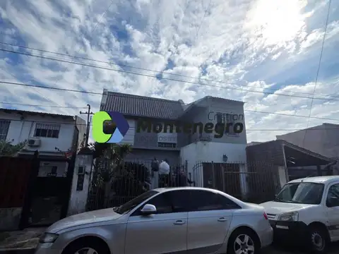 CASA + DEPARTAMENTO VENTA BERAZATEGUI DOS FAMILIAS