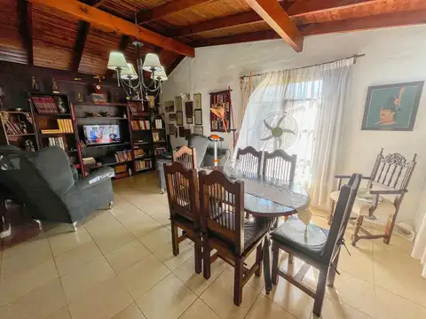 VENTA CASA LUIS AGOTE-LOS PERALES