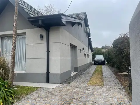 Casa 6 ambientes con 1 baño