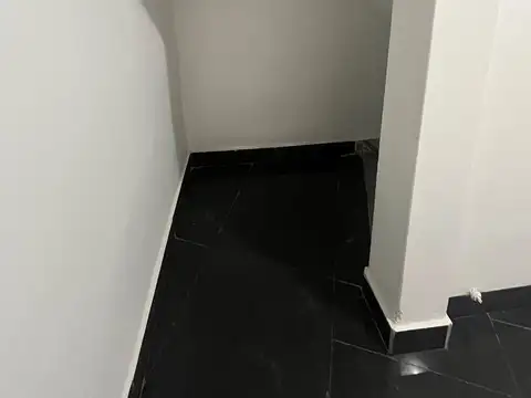 Depto Tipo Casa en Alquiler 40 años