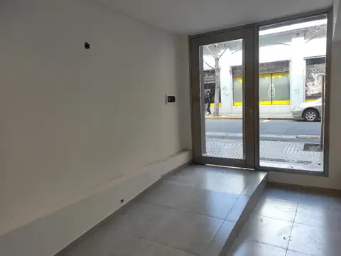 Local comercial en venta – Salta 1800, a metros de Oroño – Alquilado