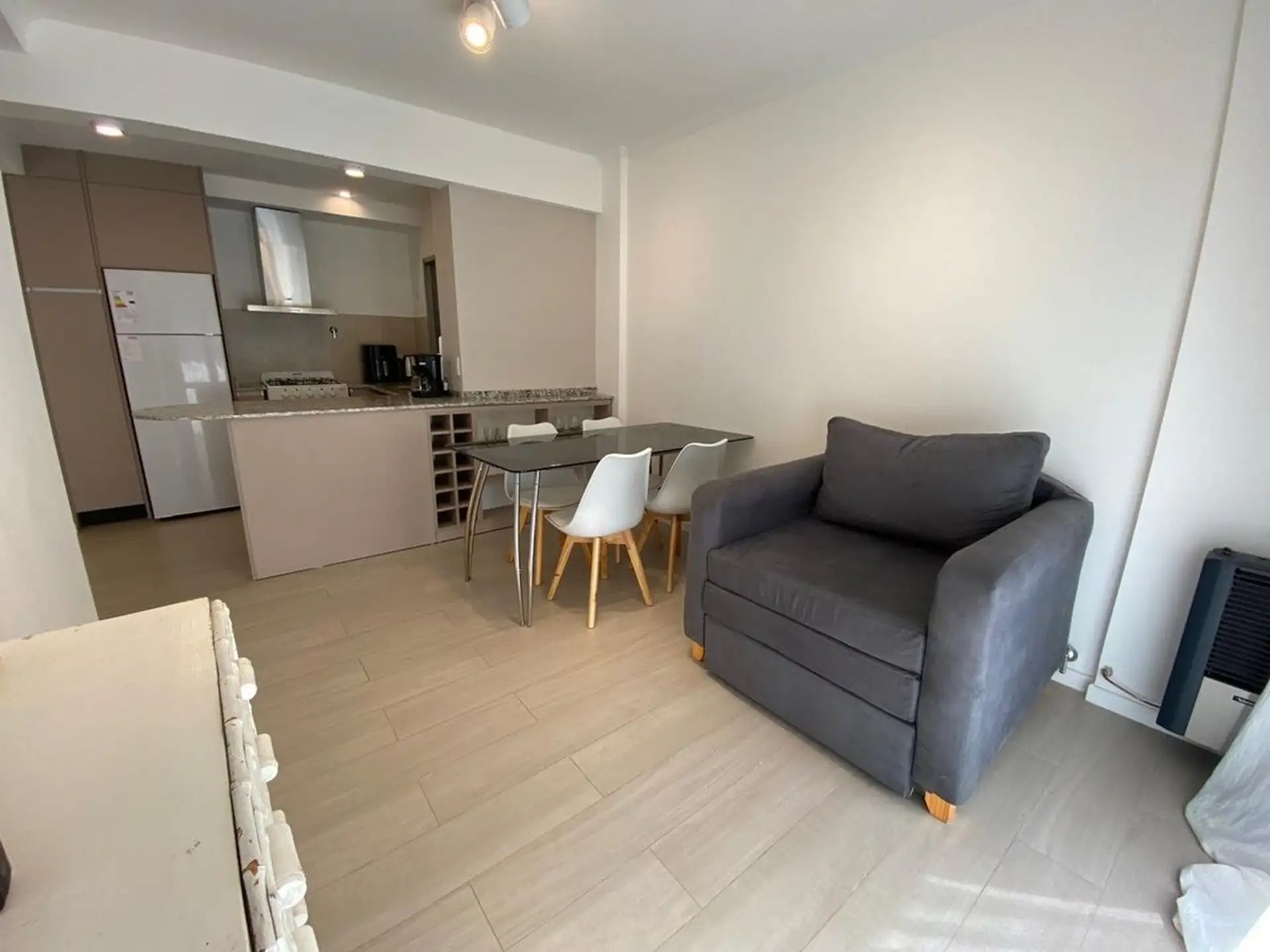 Venta Depto 2 amb c/balcon Reciclado en Pza Colon