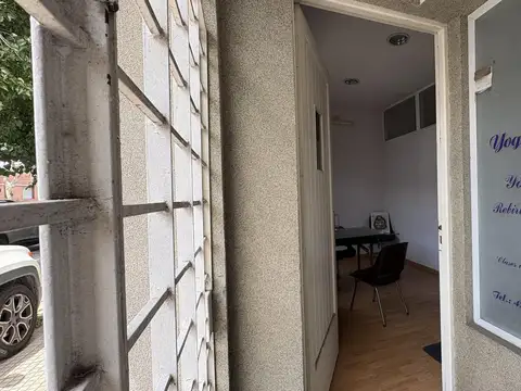 Casa Apta Destino Comercial - consultorios, gimnasio, salon belleza - La Plata
