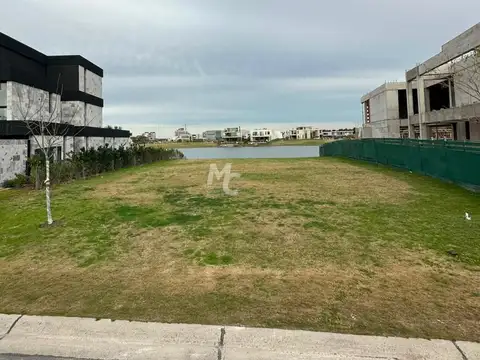 av de los lagos al 1800