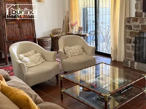 Casa en Alquiler Temporal con 1 cochera