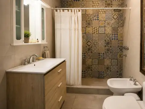 Depto Tipo Casa 5 ambientes con 2 baños