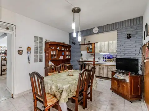 Depto Tipo Casa en Venta 40 años