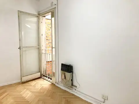 Av. Coronel Díaz  2400