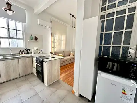 Departamento en alquiler, 2 ambientes en Microcentro, con vista abierta y escritorio