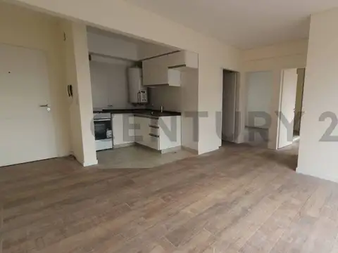 DEPARTAMENTO SEMIPISO 3 AMBIENTES CON BALCON ATERRAZADO con gran PARRILLA