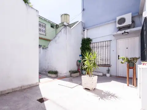 Depto Tipo Casa en Venta en Temperley, USD 85.000