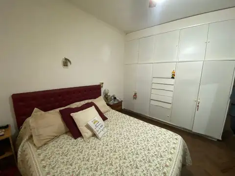 Depto Tipo Casa en Venta 40 años