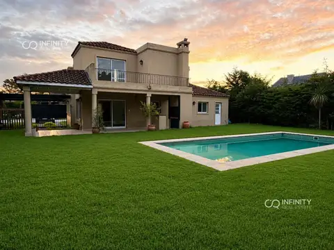 Casa en Venta 4 amb. con dependencia y piscina, Barrio Echeverria del Lago Canning