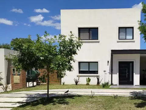 Casa  en Venta en Zelaya, Pilar, G.B.A. Zona Norte