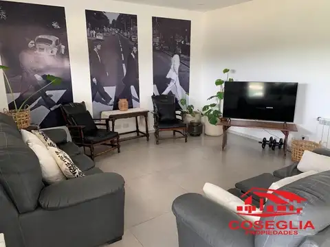 Casa en Venta con 1 cochera