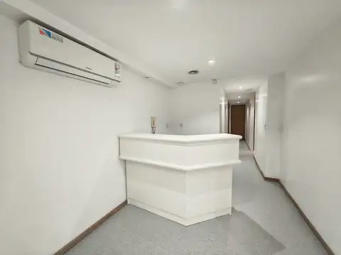 Oficina en Alquiler en Barrio Norte, USD 1.250