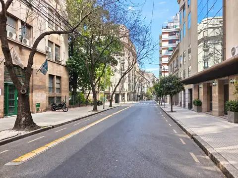 Marcelo Torcuato De Alvear 2200, Piso 6