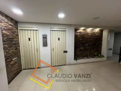 Oficina en Alquiler 40 años
